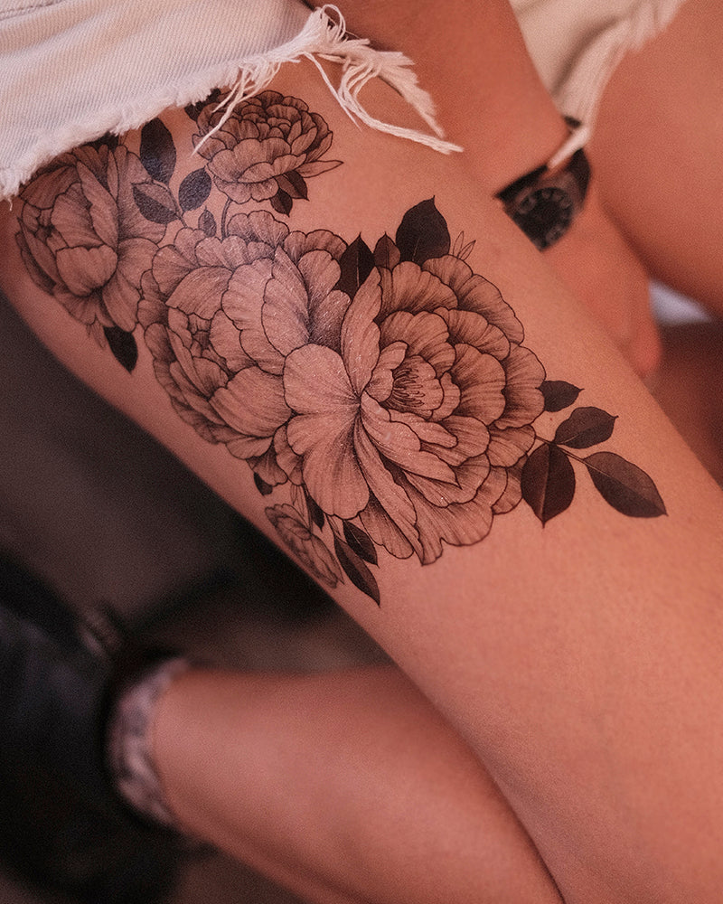 Top Seller tattoo "Big Blossom Black leaves"
