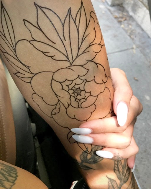 “Line Peonies” tattoo set